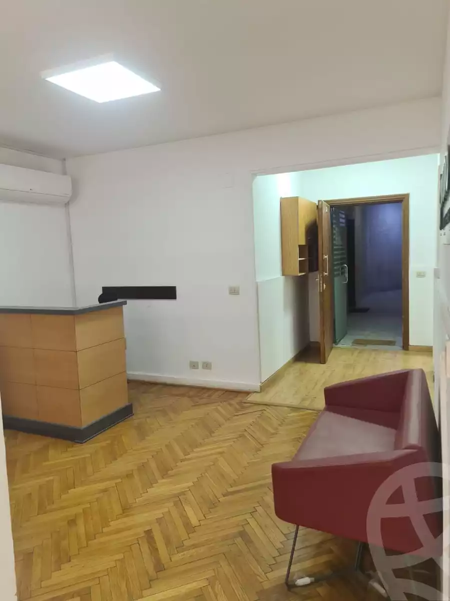 https://aqarmap.com.eg/ar/listing/6221966-for-rent-cairo-el-maadi-sarayat-el-maadi-street-11