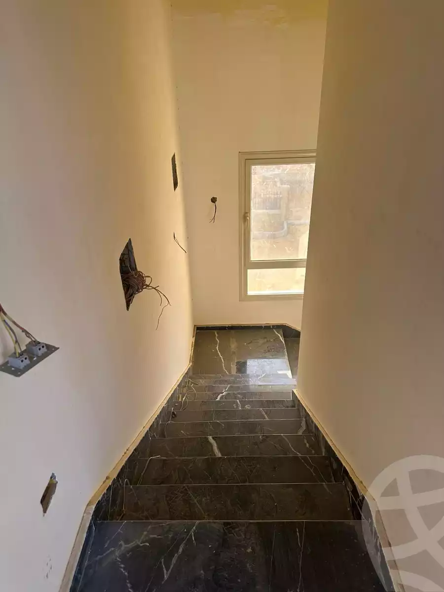 https://aqarmap.com.eg/ar/listing/6222546-for-sale-cairo-el-sheikh-zayed-city-lshykh-zyd-ljdyd-toya-compound-al-tholathea