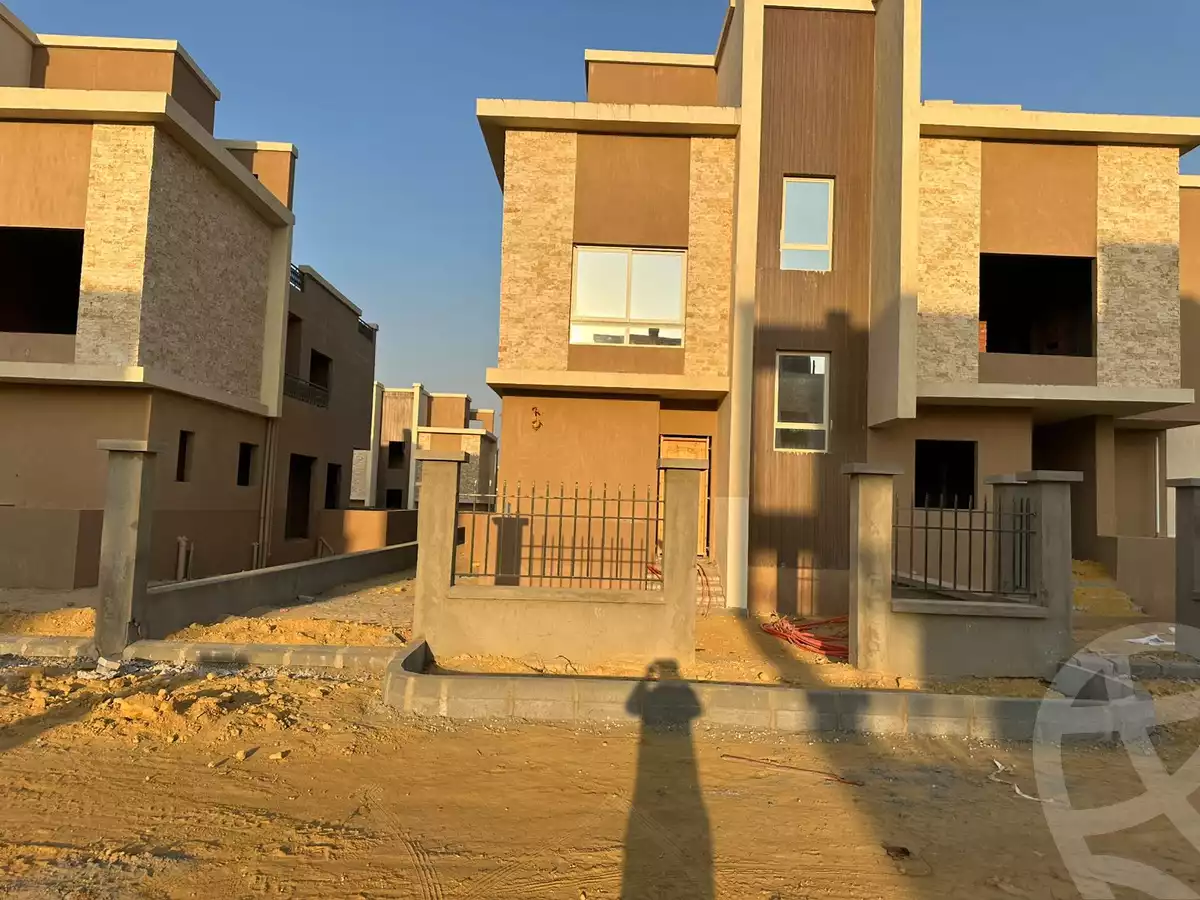 https://aqarmap.com.eg/ar/listing/6222546-for-sale-cairo-el-sheikh-zayed-city-lshykh-zyd-ljdyd-toya-compound-al-tholathea