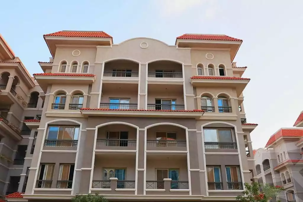 https://aqarmap.com.eg/en/listing/6222717-for-sale-cairo-new-cairo-compounds-garden-heights-compound
