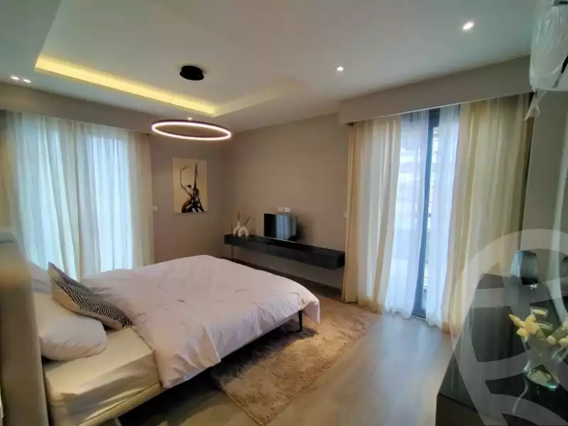 https://aqarmap.com.eg/ar/listing/6222714-for-sale-cairo-el-sheikh-zayed-city-compounds-kmbwnd-fyldj-wyst-dr-llttwyr