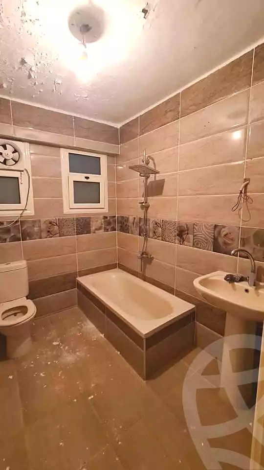https://aqarmap.com.eg/en/listing/6222877-for-rent-alexandria-camp-cesar