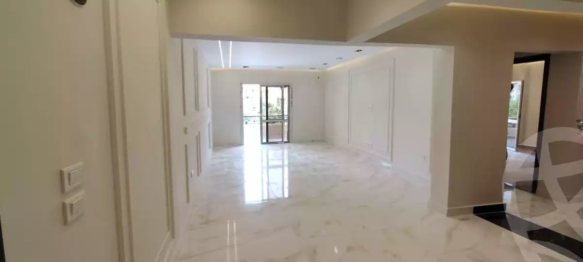 https://aqarmap.com.eg/en/listing/6222988-for-sale-cairo-el-sheikh-zayed-city-compounds-el-khamayel