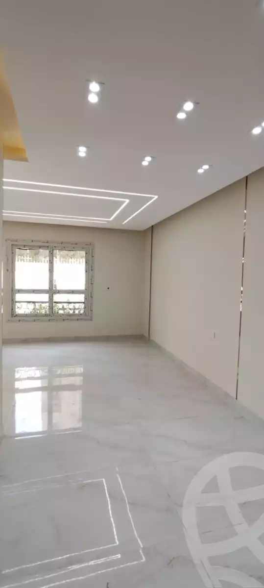 https://aqarmap.com.eg/ar/listing/6223053-for-sale-cairo-el-sheikh-zayed-city-compounds-el-khamayel