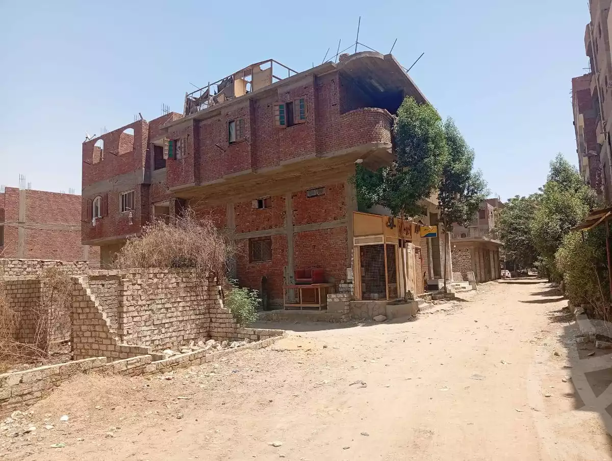 https://aqarmap.com.eg/ar/listing/6223279-for-sale-cairo-helwan-lmjwr-lrb-lmshrw-lmryky