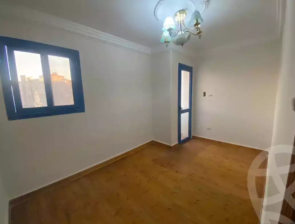 https://aqarmap.com.eg/en/listing/6225379-for-sale-alexandria-ganaklis