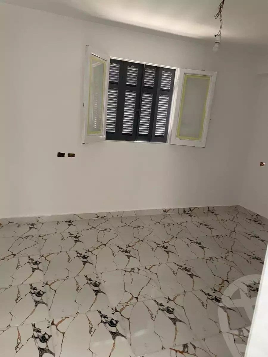https://aqarmap.com.eg/en/listing/6225351-for-sale-cairo-helwan-hadayek-helwan-el-eshrein-st