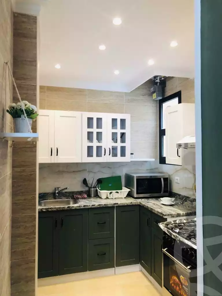 https://aqarmap.com.eg/en/listing/6227370-for-rent-cairo-el-sheikh-zayed-city-compounds-kmbwnd-wyst-twn-swdyk