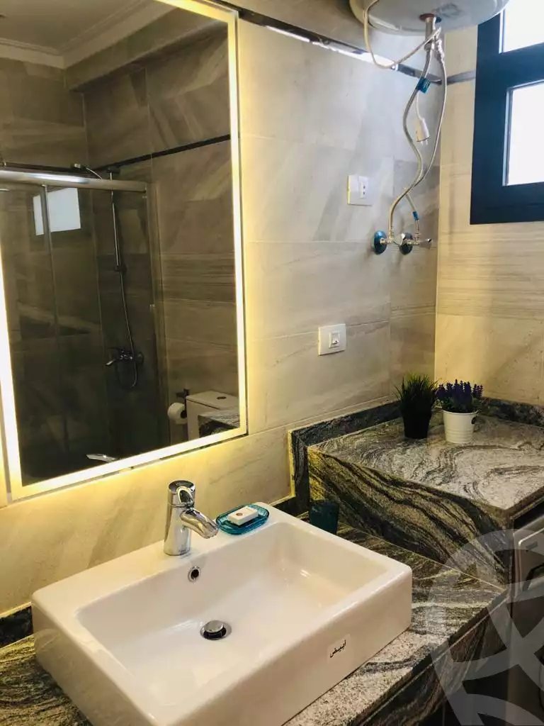 https://aqarmap.com.eg/en/listing/6227370-for-rent-cairo-el-sheikh-zayed-city-compounds-kmbwnd-wyst-twn-swdyk