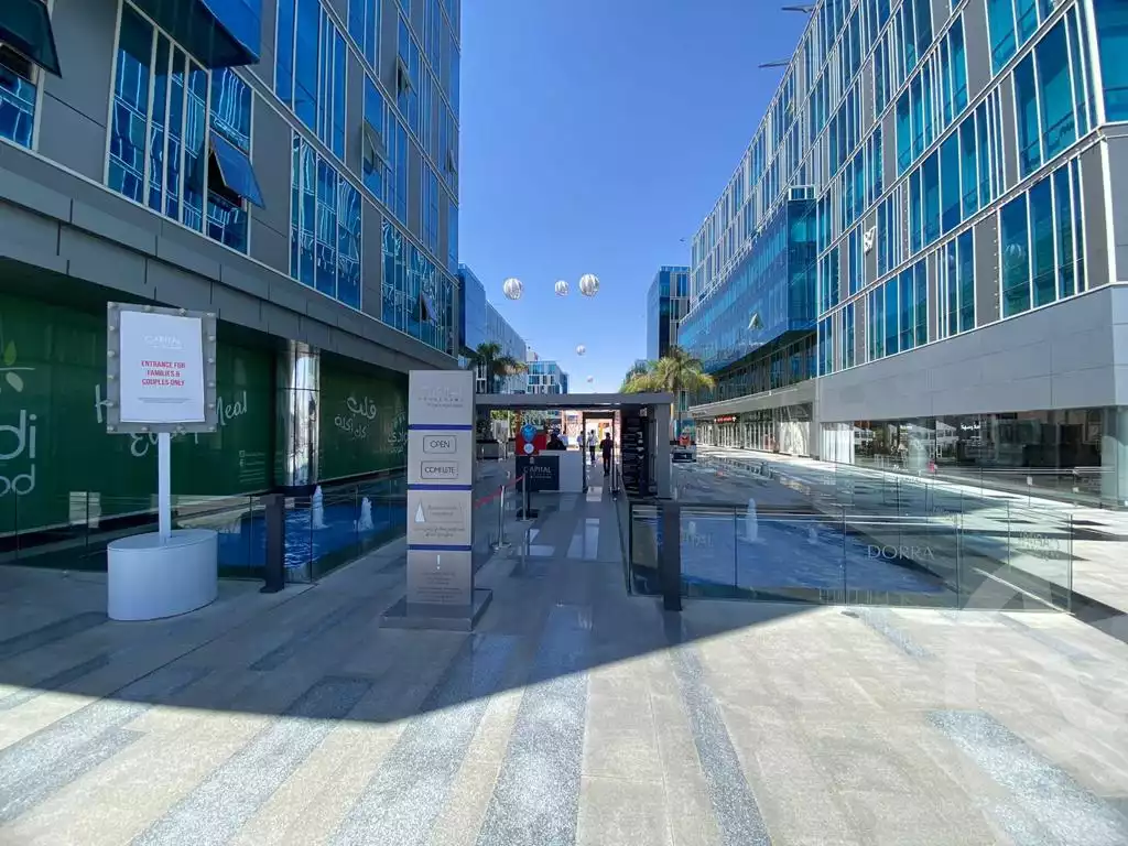 https://aqarmap.com.eg/en/listing/6232275-for-sale-cairo-el-sheikh-zayed-city-compounds-capital-business-park