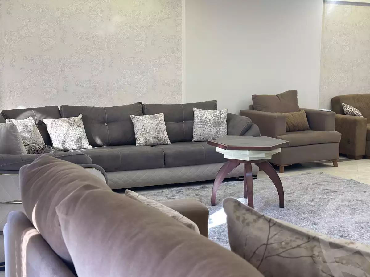 https://aqarmap.com.eg/ar/listing/6233346-for-rent-cairo-manial-abd-el-aziz-al-saud-st