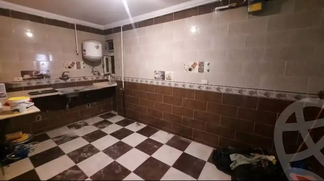 https://aqarmap.com.eg/ar/listing/6233385-for-sale-alexandria-camp-cesar-port-said-street