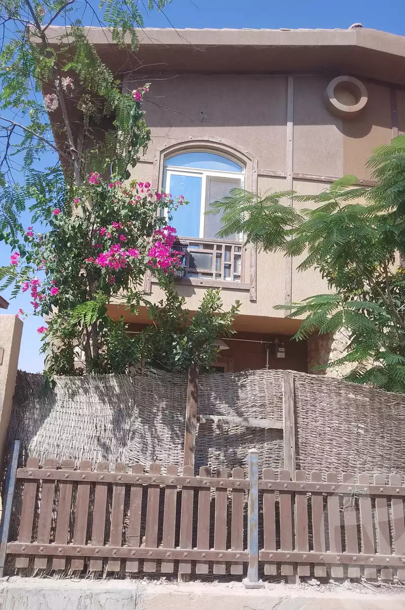 https://aqarmap.com.eg/ar/listing/6233673-for-sale-cairo-6th-of-october-el-tawsaat-el-shamalya-touristic-first-area