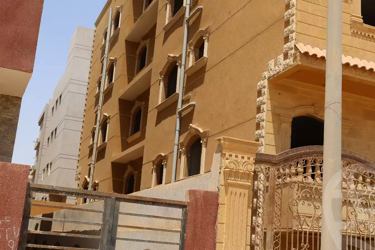 https://aqarmap.com.eg/ar/listing/6235008-for-sale-cairo-6th-of-october-el-tawsaat-el-shamalya-touristic-second-area