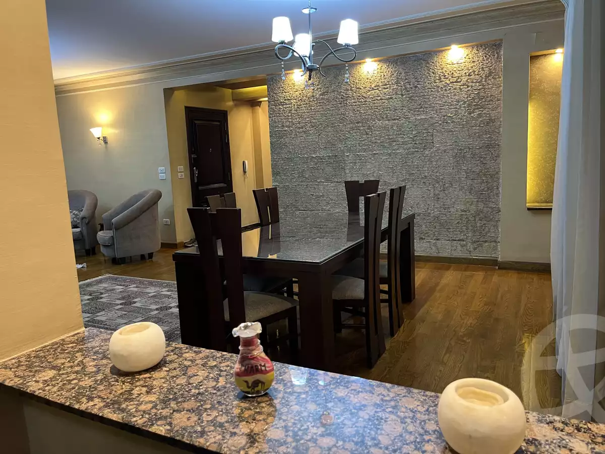 https://aqarmap.com.eg/ar/listing/2808031-for-rent-cairo-el-maadi-degla-street-200