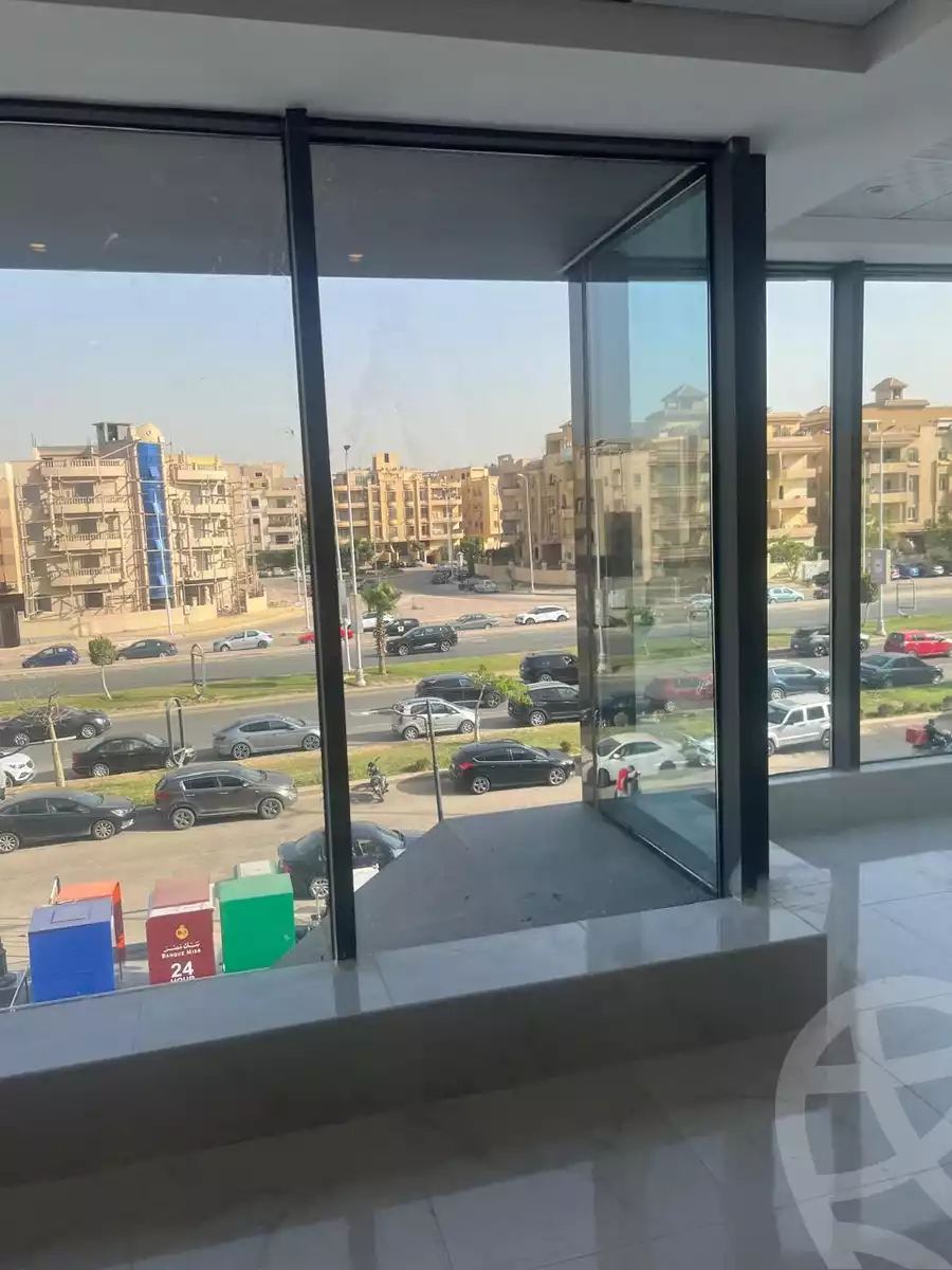 https://aqarmap.com.eg/ar/listing/6237453-for-sale-cairo-el-sheikh-zayed-city-compounds-dh-jyt-blz-mykwn-llttwyr