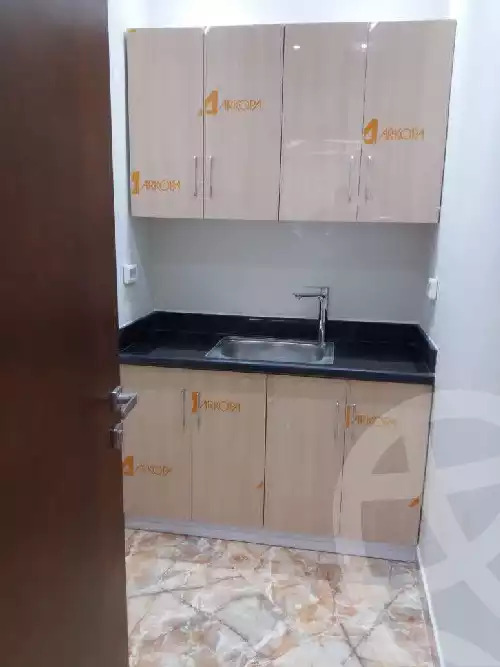 https://aqarmap.com.eg/en/listing/6237609-for-rent-cairo-new-cairo-compounds-tryfywm-byzns-kwmblks-nm-llttwyr