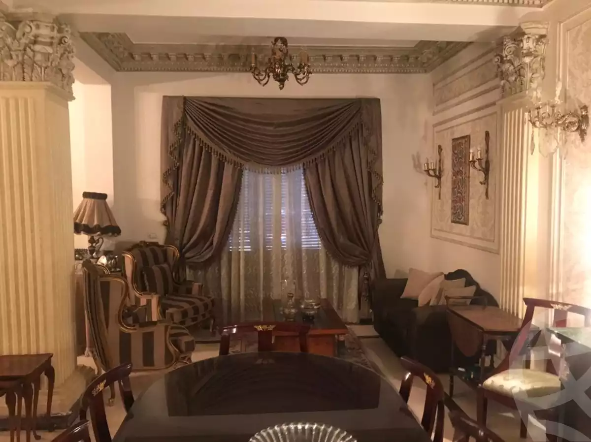 https://aqarmap.com.eg/en/listing/6237676-for-sale-cairo-el-sheikh-zayed-city-compounds-royal-meadows