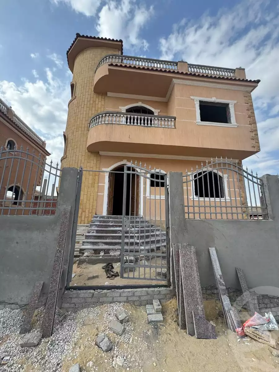 https://aqarmap.com.eg/en/listing/6237736-for-sale-cairo-6th-of-october-compounds-first-heights