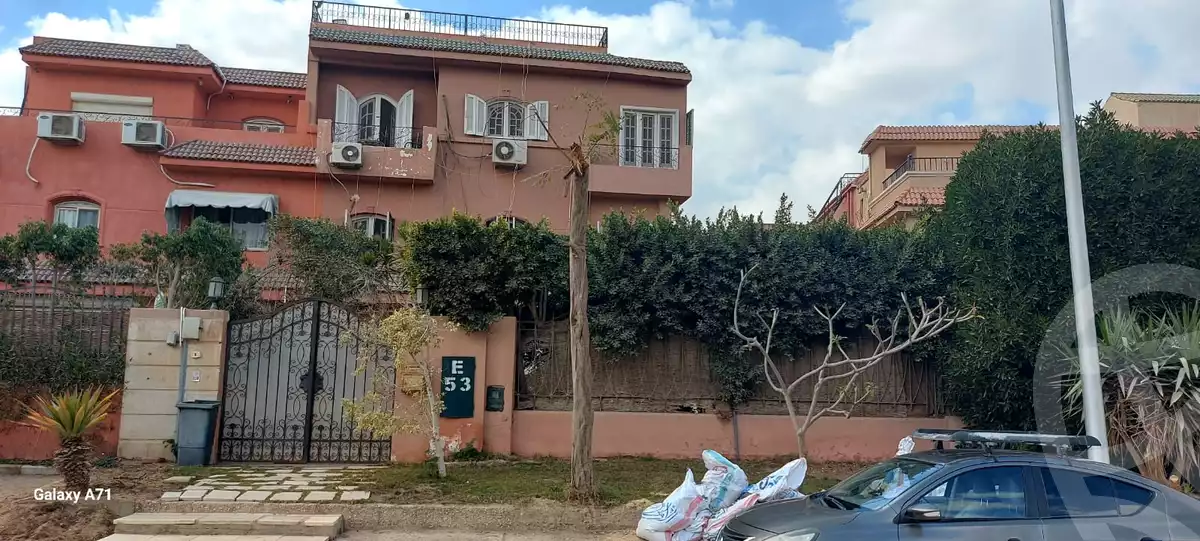 https://aqarmap.com.eg/en/listing/6237805-for-sale-cairo-el-sheikh-zayed-city-compounds-sulaymaniyah-gardens