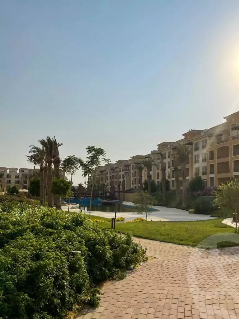 https://aqarmap.com.eg/ar/listing/6238177-for-sale-cairo-new-cairo-compounds-stwn-ryzydns-by-ar-y-llttwyr