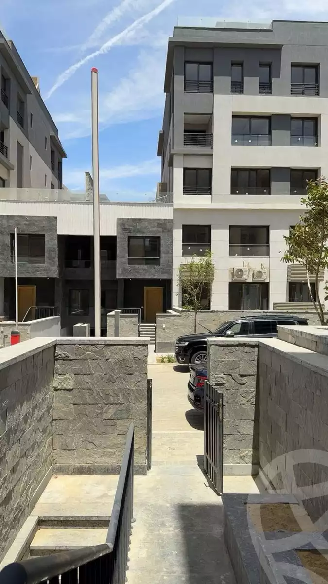 https://aqarmap.com.eg/en/listing/6238435-for-sale-cairo-new-cairo-compounds-trio-gardens