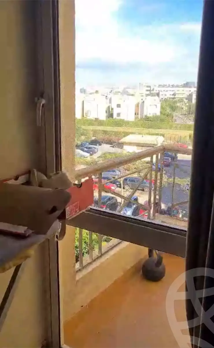 https://aqarmap.com.eg/en/listing/6241061-for-sale-cairo-el-sheikh-zayed-city-compounds-hadayek-el-mohandiseen
