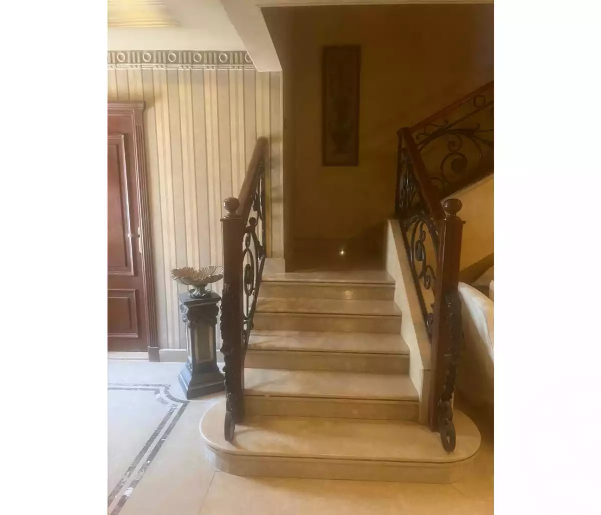 https://aqarmap.com.eg/en/listing/6241133-for-sale-cairo-el-sheikh-zayed-city-compounds-zayed-2000