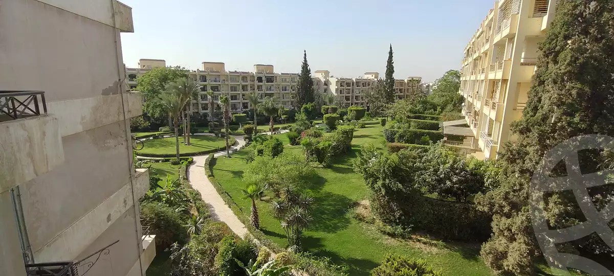 https://aqarmap.com.eg/ar/listing/6241244-for-sale-cairo-el-sheikh-zayed-city-compounds-zayed-2000