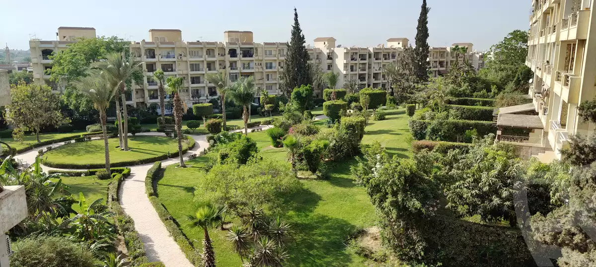 https://aqarmap.com.eg/ar/listing/6241244-for-sale-cairo-el-sheikh-zayed-city-compounds-zayed-2000