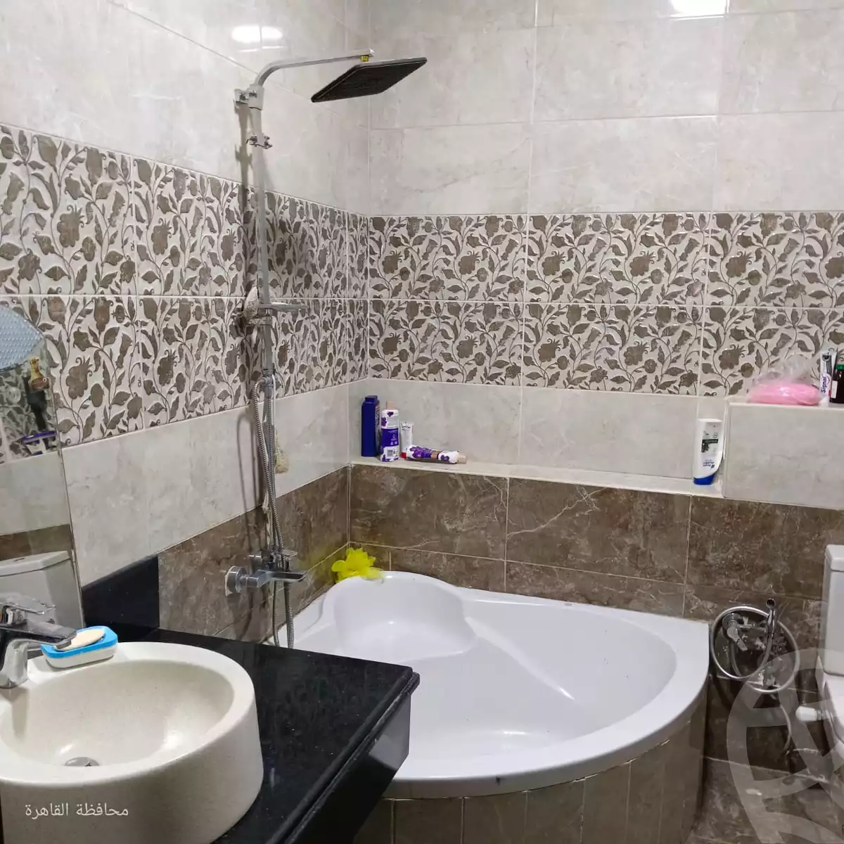 https://aqarmap.com.eg/ar/listing/6241901-for-sale-cairo-new-cairo-first-settlement-mhwr-mstfy-kml