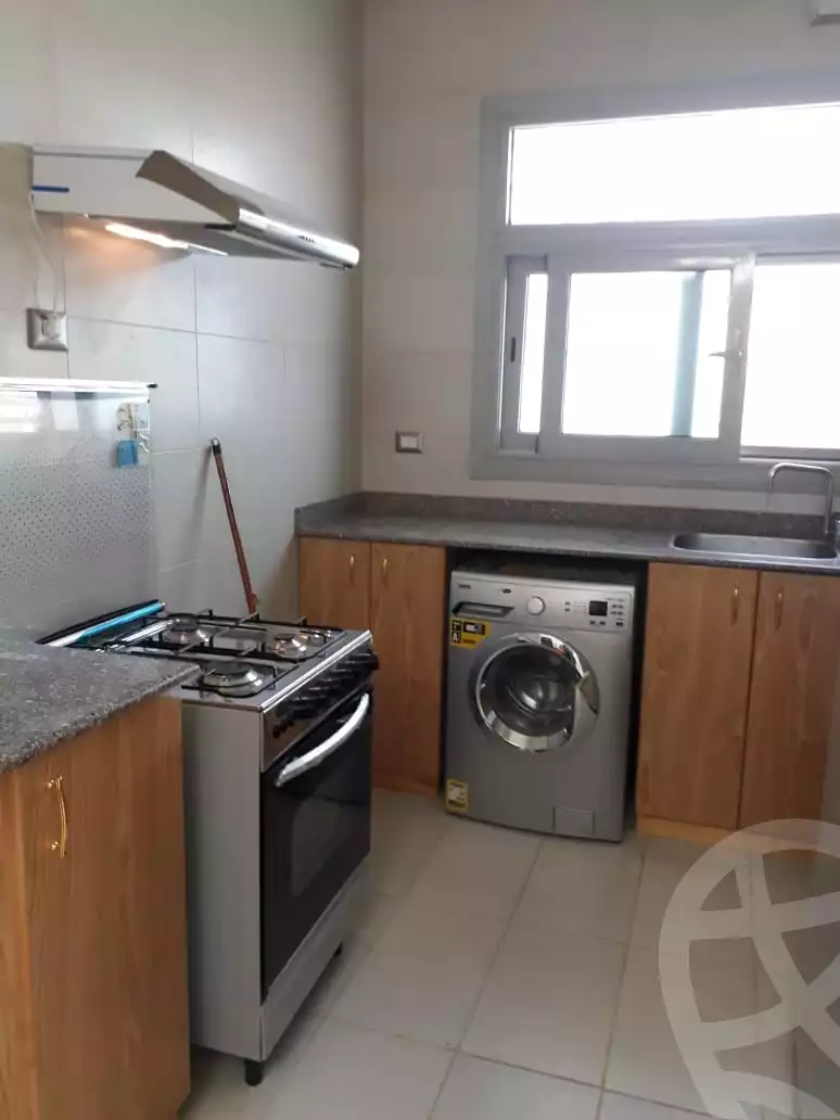 https://aqarmap.com.eg/ar/listing/6242184-for-sale-cairo-new-cairo-compounds-kmbwnd-fyldj-jyt-blm-hylz