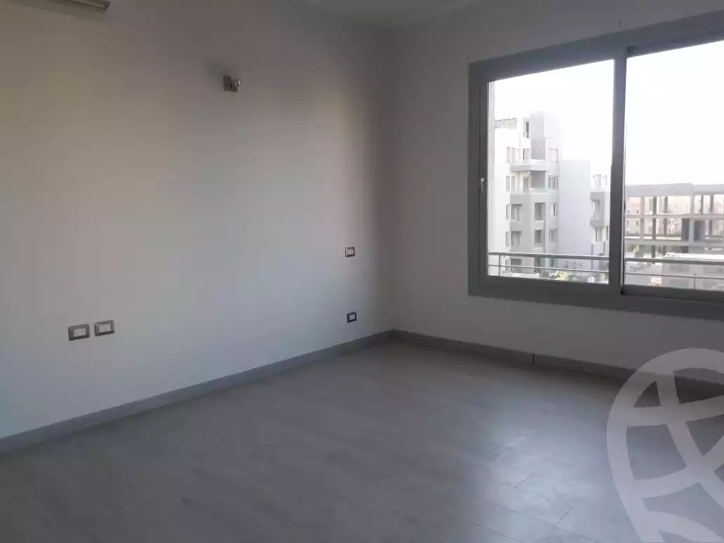 https://aqarmap.com.eg/ar/listing/6242184-for-sale-cairo-new-cairo-compounds-kmbwnd-fyldj-jyt-blm-hylz