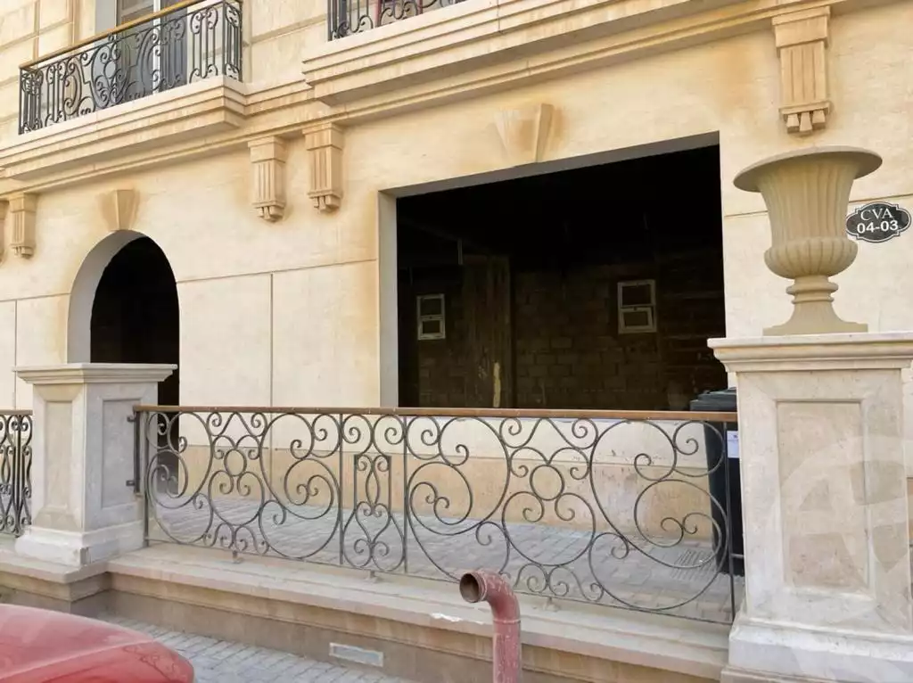 https://aqarmap.com.eg/ar/listing/6242437-for-sale-cairo-new-cairo-compounds-hyde-park-centre-ville-hyde-park
