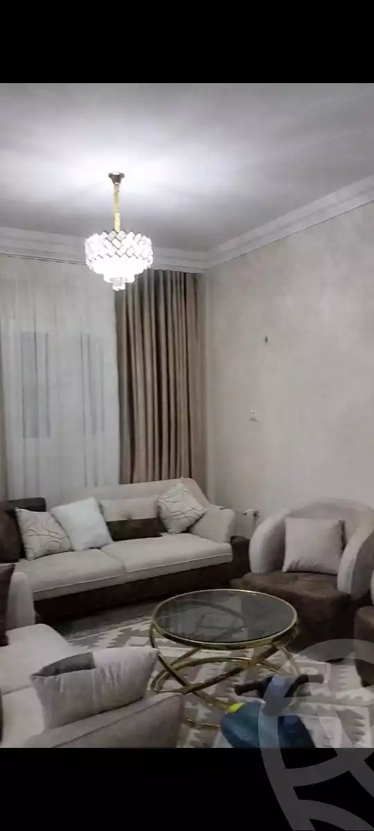 https://aqarmap.com.eg/ar/listing/6243053-for-sale-cairo-helwan-helwan-el-sharkeya-saleh-sobhy-st