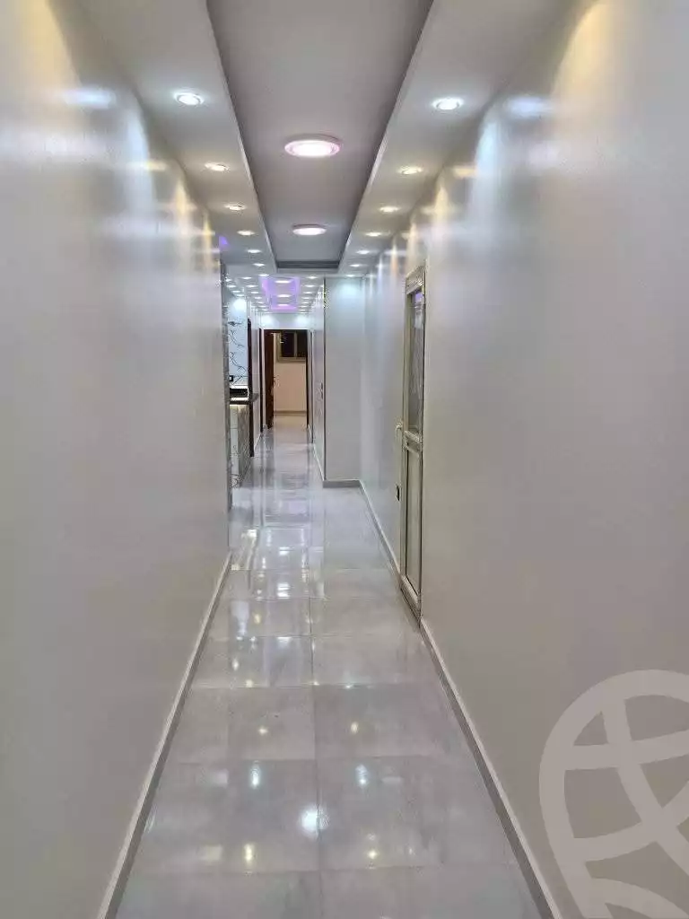 https://aqarmap.com.eg/ar/listing/6243707-for-sale-cairo-helwan-hadayek-helwan-nile-corniche-st