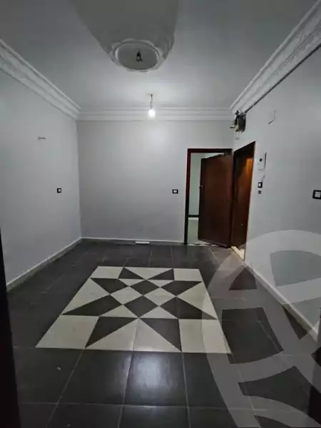 https://aqarmap.com.eg/ar/listing/6245746-for-sale-qalyubia-shubra-el-khaima-om-bayoumi