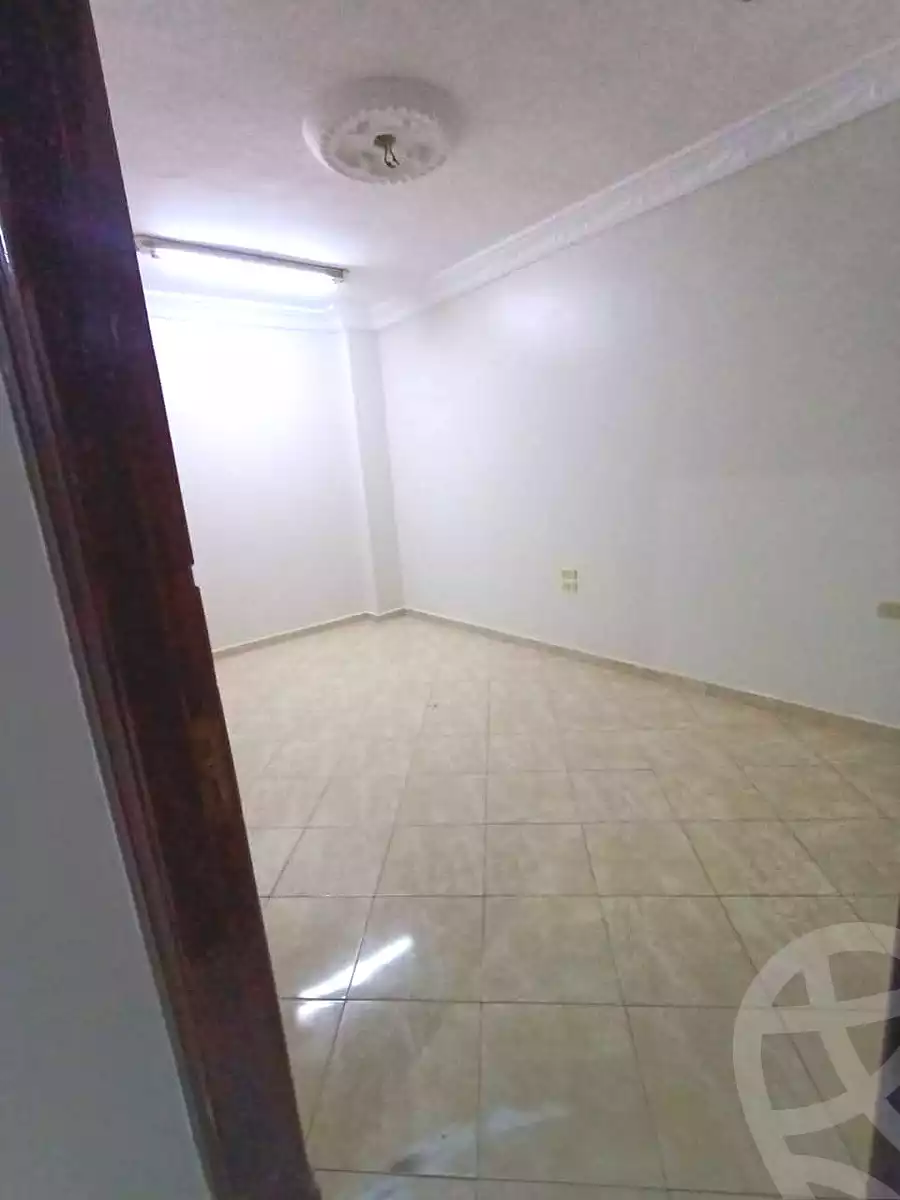 https://aqarmap.com.eg/ar/listing/6251102-for-sale-sharqia-zagazig-zagazig-city-ghasham-rd