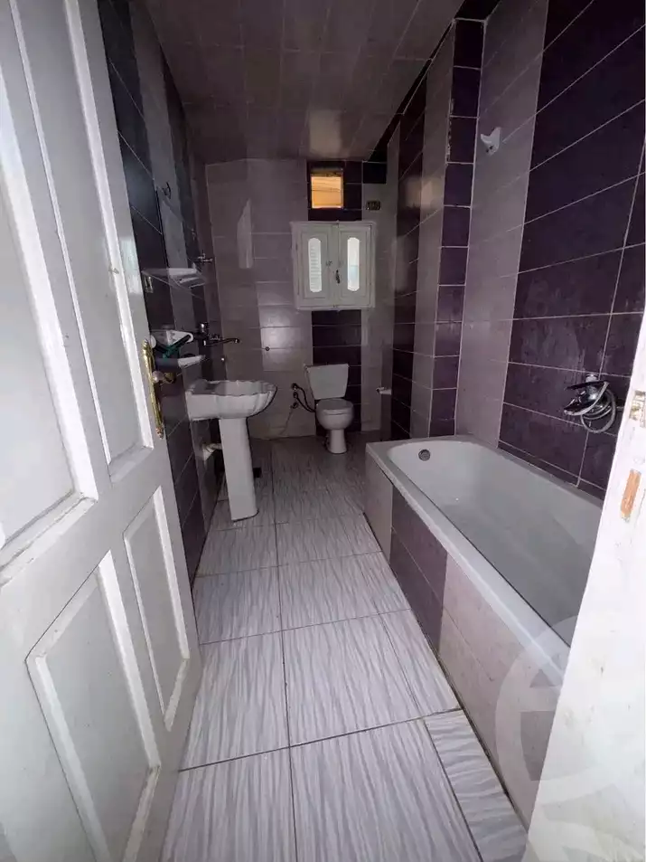 https://aqarmap.com.eg/ar/listing/6251277-for-sale-dakahlia-lmnswr-lqdym-sekket-sandoub-st
