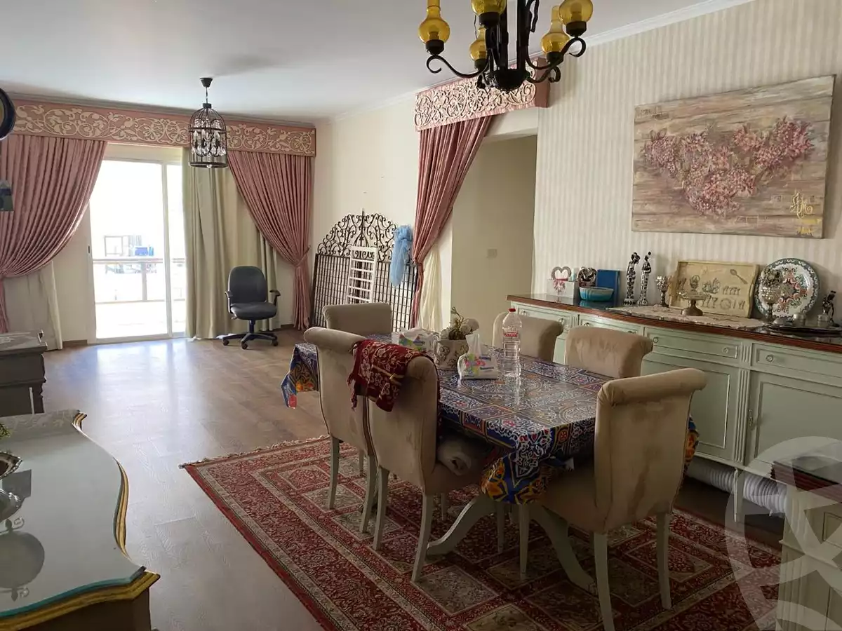 https://aqarmap.com.eg/ar/listing/6252605-for-sale-alexandria-lauran-shaarawy-st