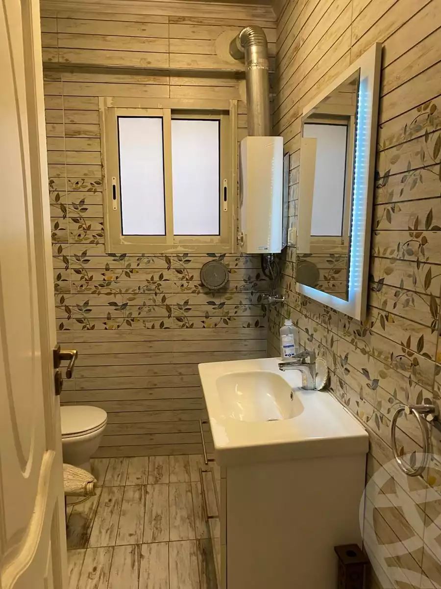 https://aqarmap.com.eg/ar/listing/6252605-for-sale-alexandria-lauran-shaarawy-st
