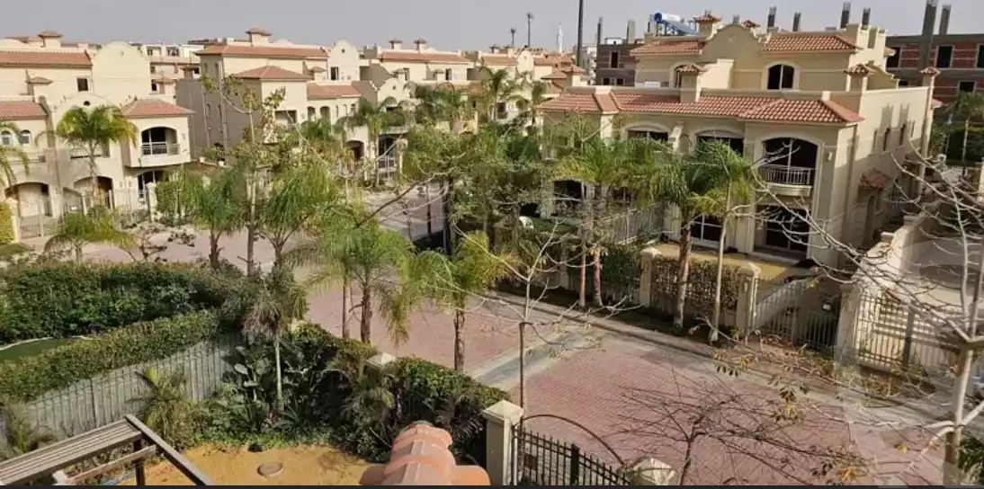https://aqarmap.com.eg/ar/listing/6255195-for-sale-cairo-el-shorouk-compounds-el-patio-5