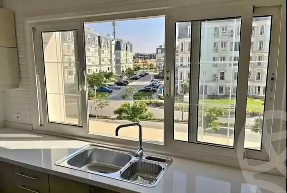 https://aqarmap.com.eg/en/listing/6256006-for-sale-cairo-new-cairo-compounds-mwntn-fyw-y-syty-club-park-mountain-view-icity