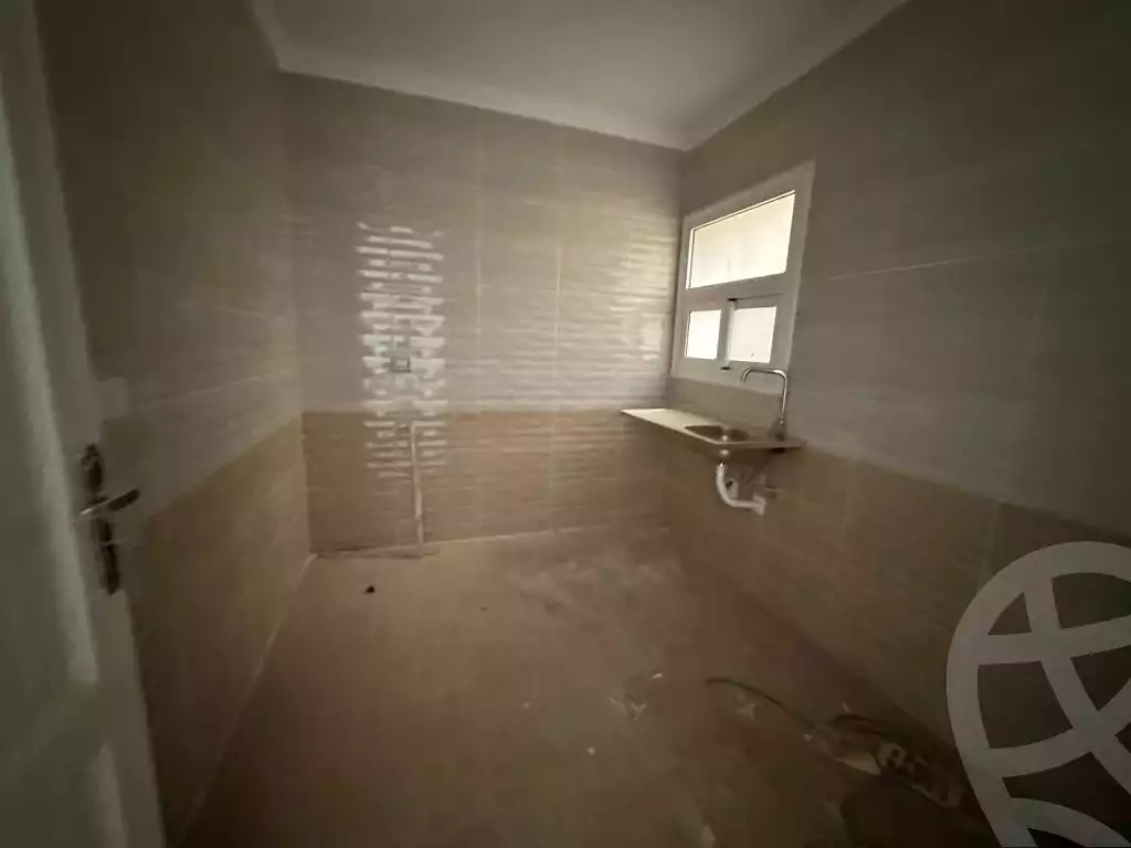 https://aqarmap.com.eg/ar/listing/6256384-for-sale-cairo-new-cairo-madinaty-eleventh-zone-buildings-group-114