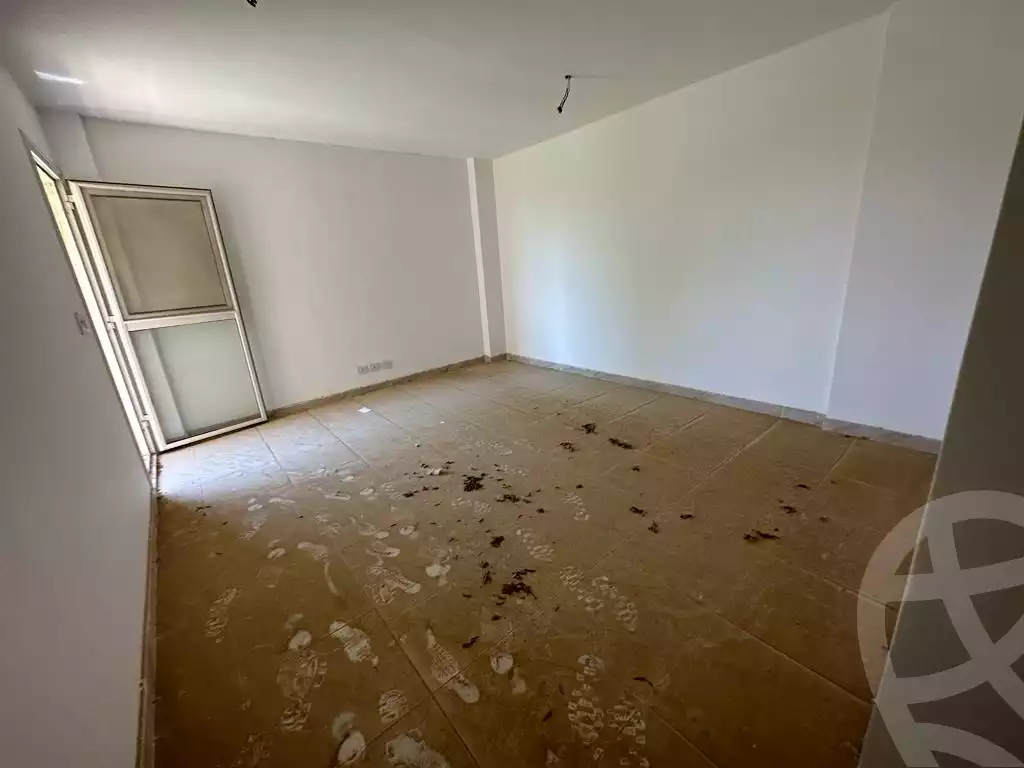 https://aqarmap.com.eg/ar/listing/6256384-for-sale-cairo-new-cairo-madinaty-eleventh-zone-buildings-group-114