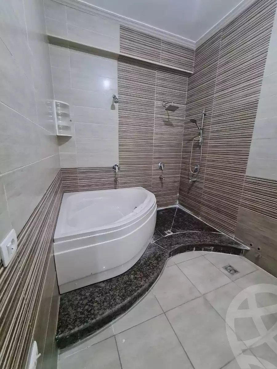 https://aqarmap.com.eg/en/listing/6256843-for-rent-cairo-new-cairo-ganob-el-akadamiya-south-academy-o-doctor-abd-el-halim-mahmoud-st