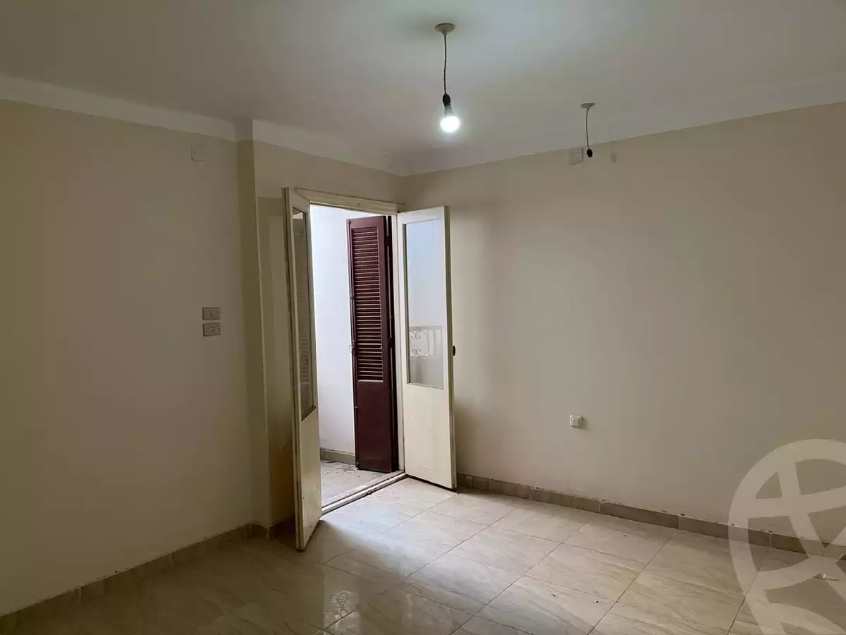 https://aqarmap.com.eg/ar/listing/6257776-for-sale-asyut-asyut-city-el-sadat-st