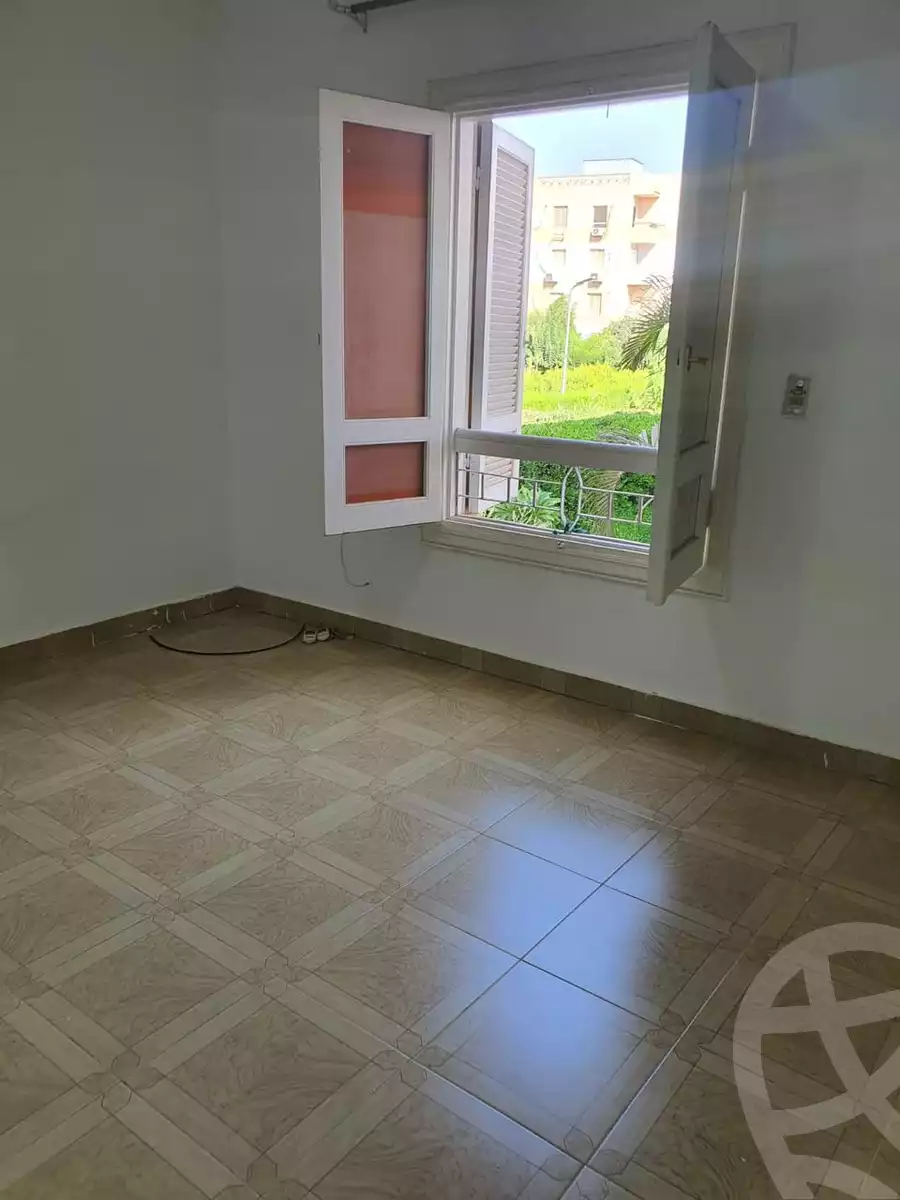 https://aqarmap.com.eg/en/listing/6259661-for-sale-cairo-6th-of-october-featured-neighborhood-el-motamayez-neighborhood-hafez-ibrahim-st