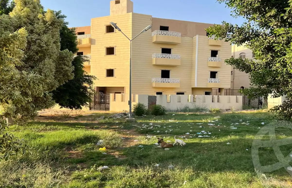 https://aqarmap.com.eg/ar/listing/6259687-for-sale-cairo-el-shorouk-lhy-lthlth-grb-neighbourhood-4-el-waha-st