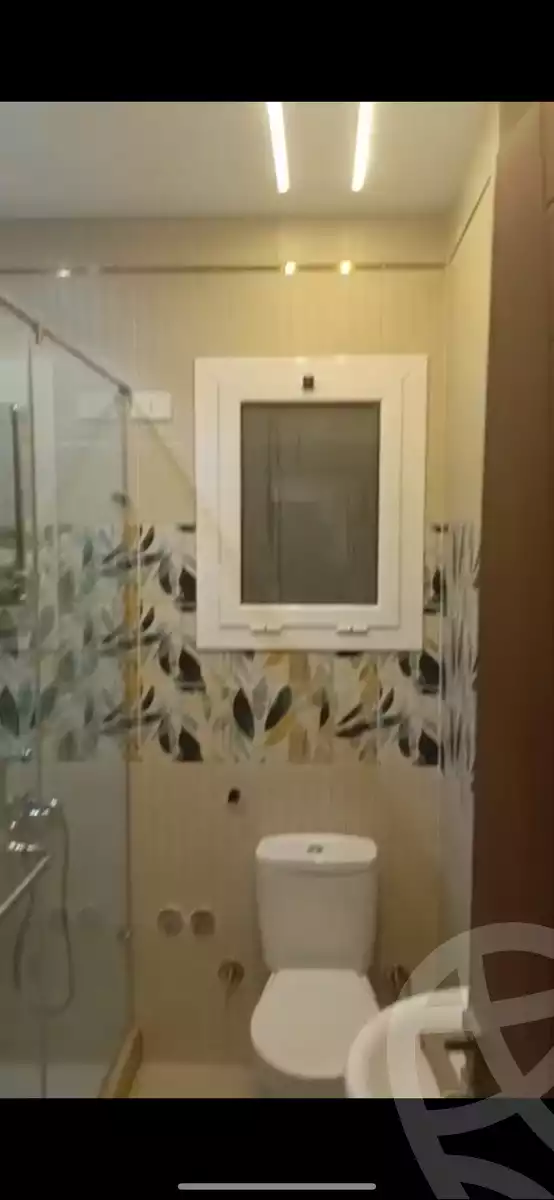 https://aqarmap.com.eg/ar/listing/6259840-for-rent-cairo-new-cairo-compounds-hyde-park-centre-ville-hyde-park